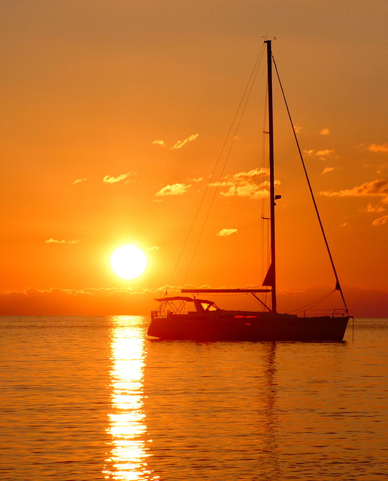 Sunset Private Luxury Sailing Cruise from Naxos